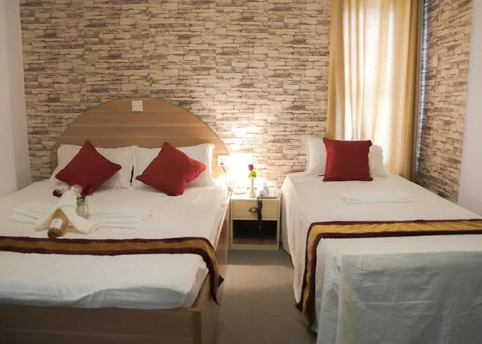 De Sapphire Hotel